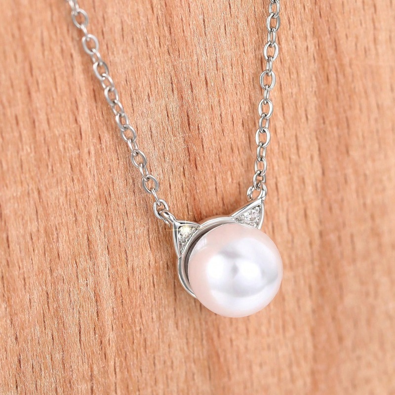 Cute Cat Pendant Necklace with Imitation Pearl and Zirconia